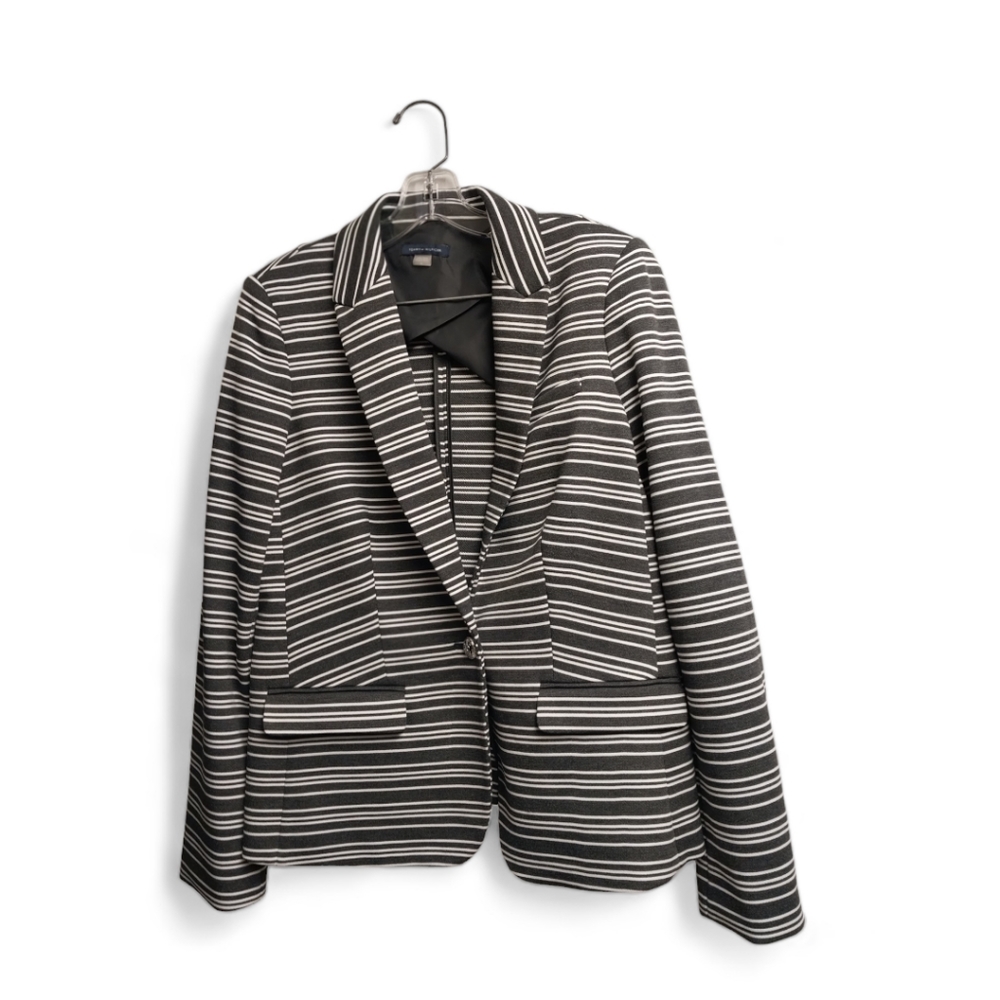 Tommy Hilfiger, size 10 women's striped black and white blazer.